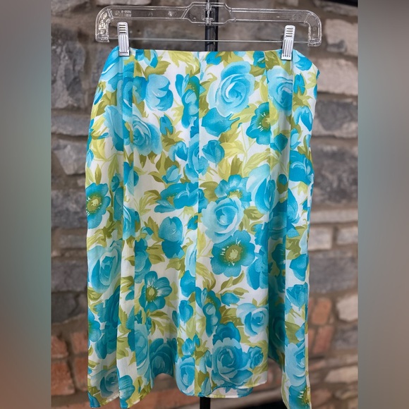 Reitmans blue/green floral skirt - Picture 1 of 3